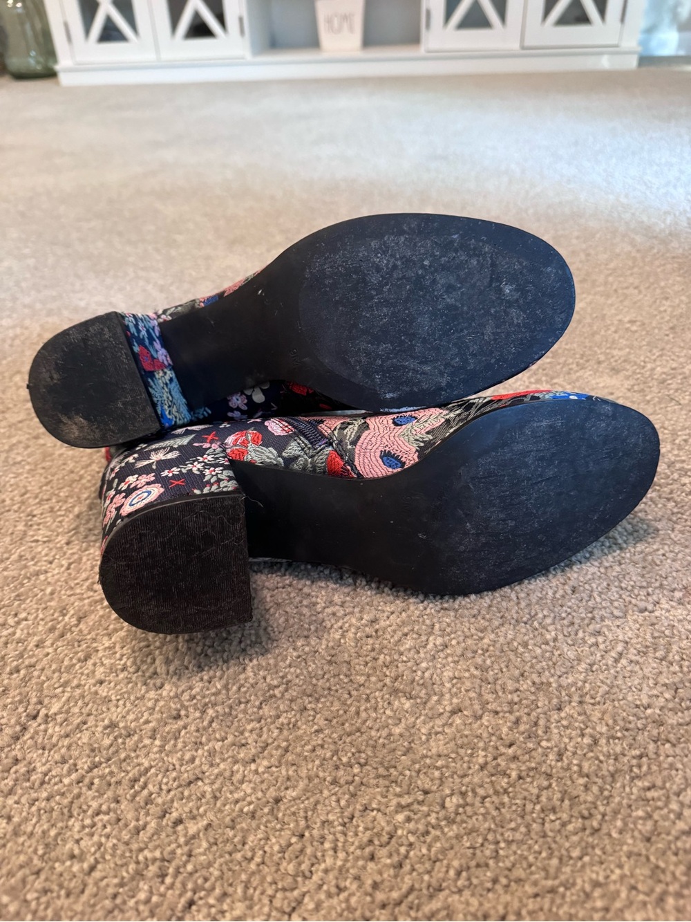 Floral Tapestry Embroidered Block Heel Booties Indigo Rd Size 9M - Picture 6 of 9